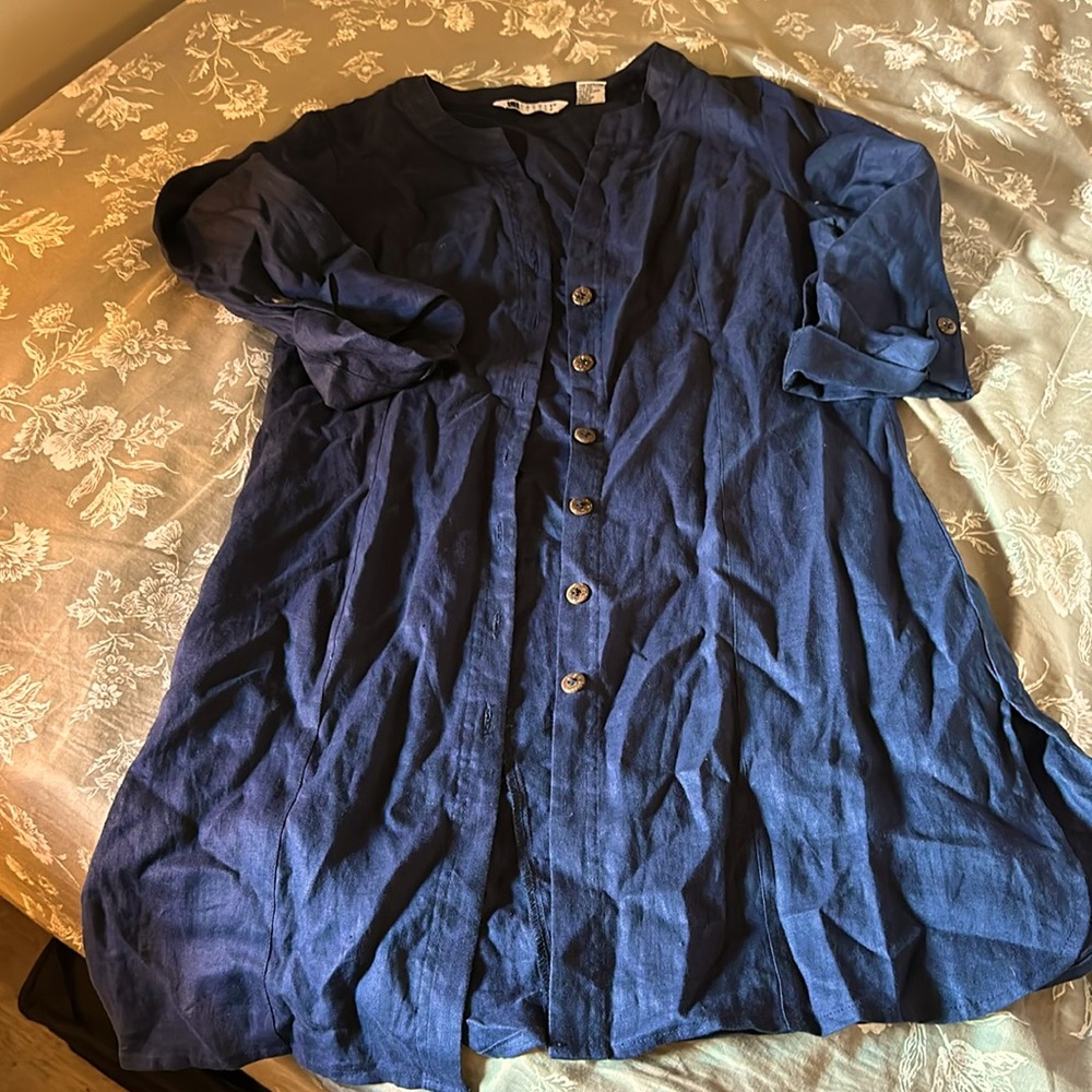 Linen shirt dress in navy blue